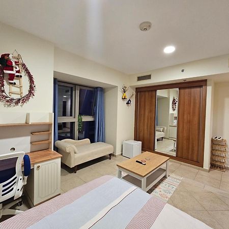 Super Host At Highest Residential Tower In The World, Private Rooms In A Shared Apartment Dubaj Kültér fotó