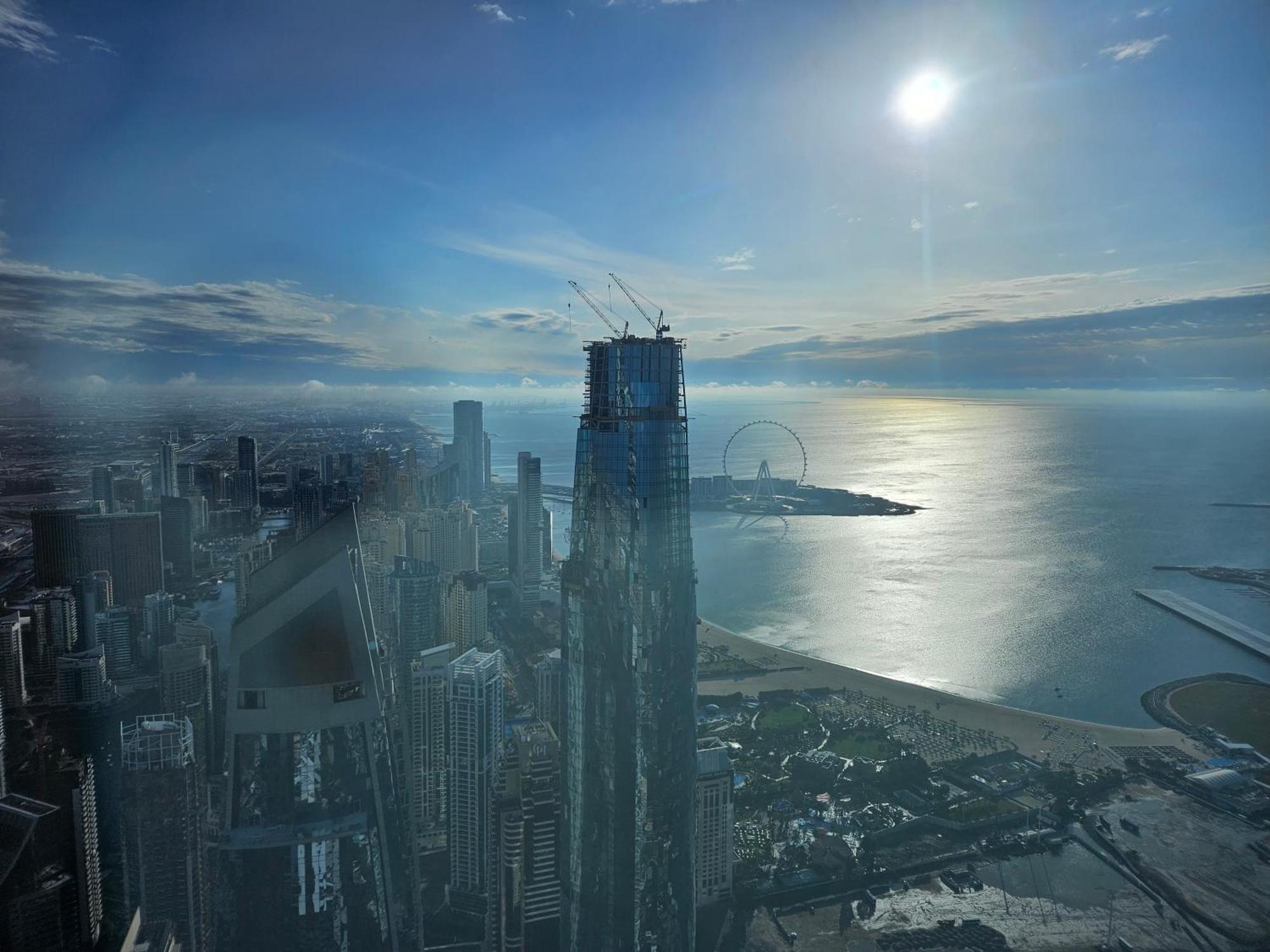 Super Host At Highest Residential Tower In The World, Private Rooms In A Shared Apartment Dubaj Kültér fotó