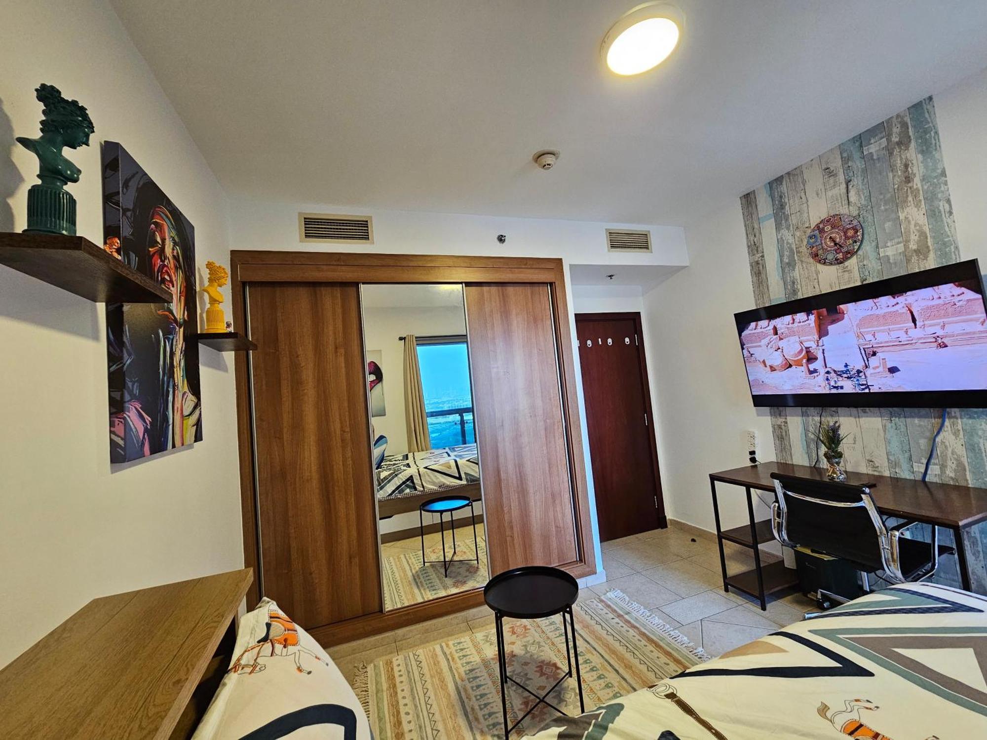 Super Host At Highest Residential Tower In The World, Private Rooms In A Shared Apartment Dubaj Szoba fotó